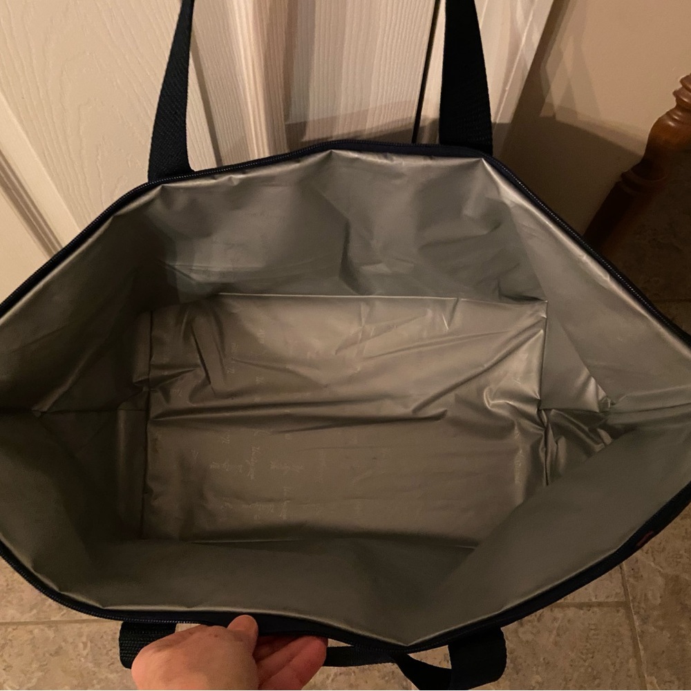Thirty-one Bake and take party cooler in bbq print - rare! - Picture 3 of 10